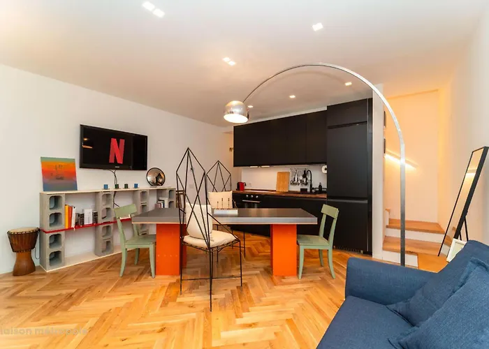 Nivola House, Bilocale Su Tre Livelli E Terrazzo